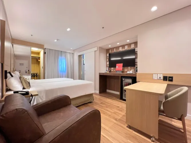 Flat para investimento na Ch Sto Antônio, bandeira Mercure