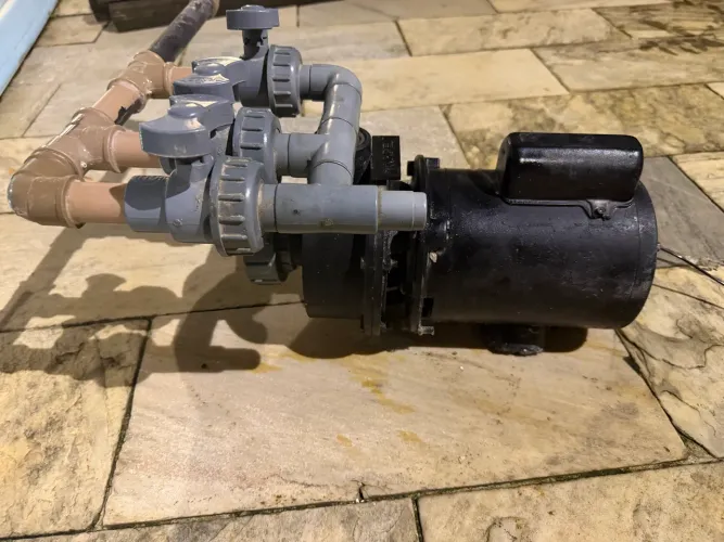 Vendo bomba igui 1/2cv usada