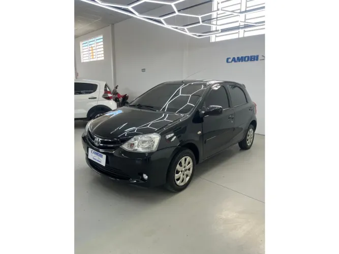 Toyota Etios XS 1.3 Flex 16V 5P Mec. 2013