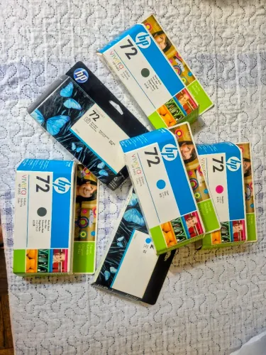 Cartucho de Cartucho de tinta HP 72 Matte C9403A T770 130ml. Diversas cores.