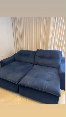 Sofá retrátil e reclinável