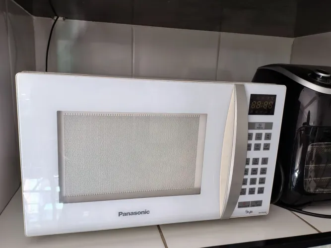 Microondas Panasonic 30l parcelo com juros da máquina 