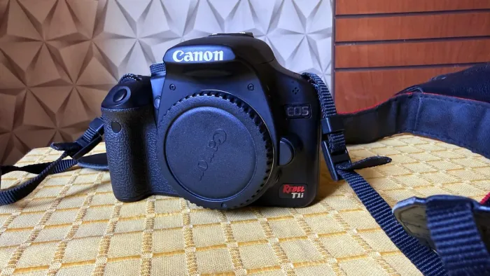 Câmera CANON T1i super nova