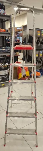 Escada / Cavalete 