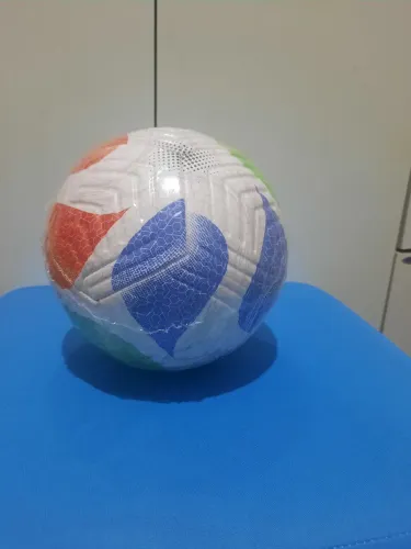Bola de futebol nova