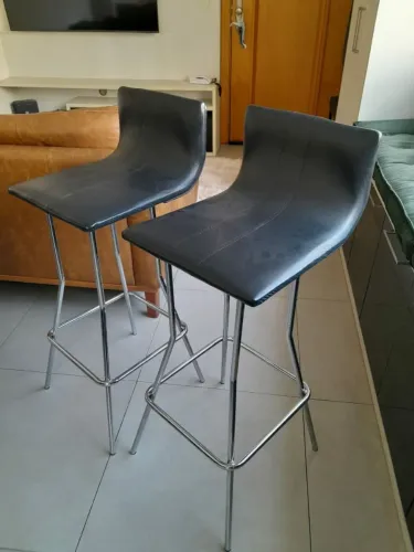 Par de Banquetas Altas - Design Moderno - Excelente Estado