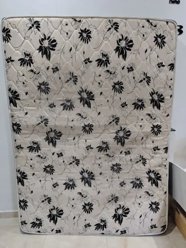 Colchão de casal 