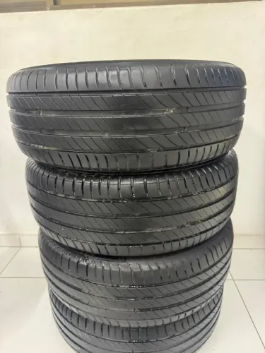 JOGO DE 4 PNEUS MICHELIN PRIMACY4 205/55 R16 - COROLLA, CIVIC, GOLF