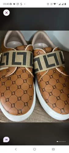 Tênis feminino monograma luz da lua 38