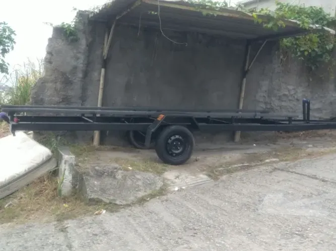 Carretinha reboque para barco