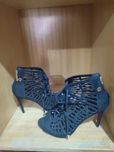 Sandália Preta Carmen Steffens 36