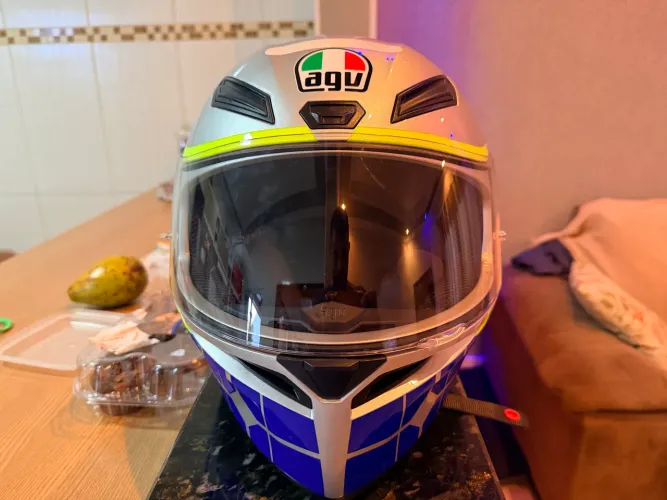 Capacete AVG tamanho 58