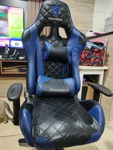 Cadeira gamer Thunderx3 tgc12