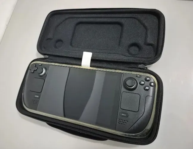 Steam Deck 1 TB LCD + Dock