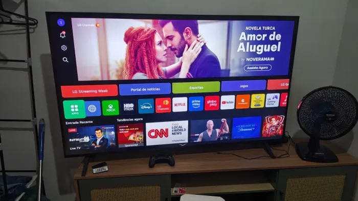 Televisão LG 65 polegadas com AirController