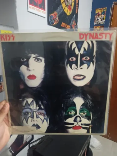 KISS - DINASTY