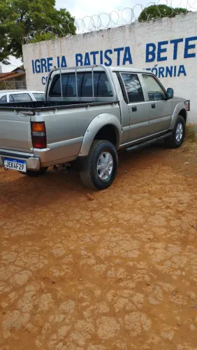 Mitsubishi L200 GLS 2.5 4X4 CD Diesel 2005