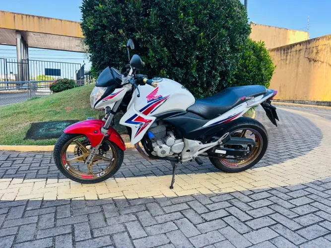 Honda CB 300 2015
