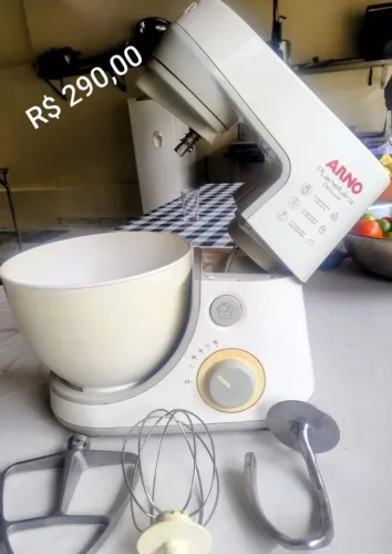 Batedeira Planetária Arno