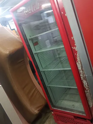 Expositora geladeira , 220v, linda!