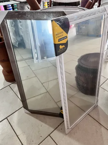 Espelhos com moldura