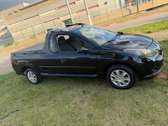 Toyota Yaris XL Sedan 1.5 Flex 16V 4P Aut. 2019