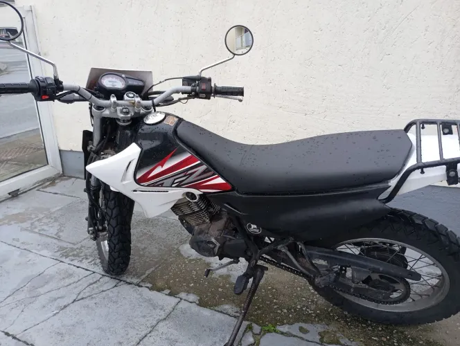 MOTO XTZ XE 125