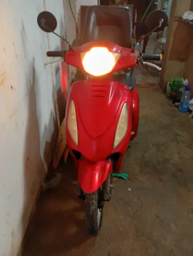 Vendo triciclo moto elétrica 