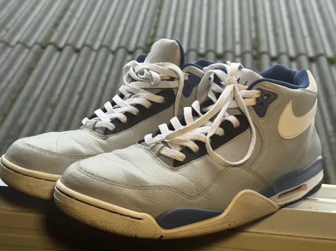 Nike Air Flight Legacy Wolf Grey 44 (US12) original e conservado 9/10