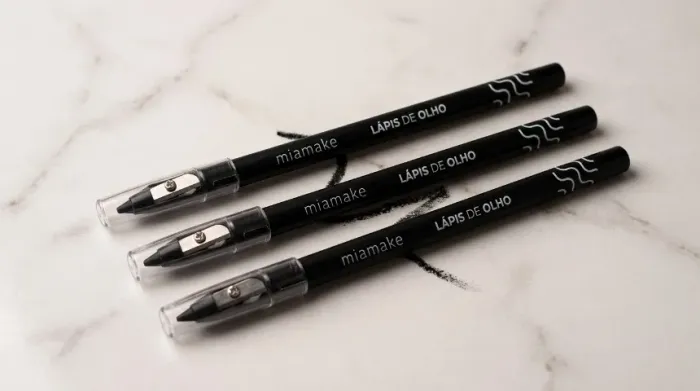 Kit 3 Lápis De Olho Preto Mia Make Com Apontador Alta Fixação