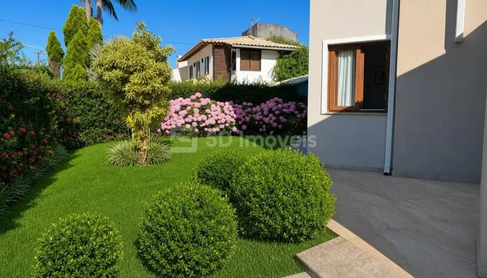 Casa 4 Dormitórios - Sambaqui - Florianópolis, SC