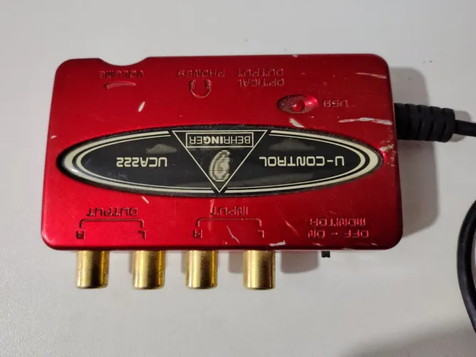 Behringer U-Control UCA222