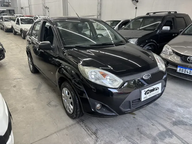 Ford Fiesta Sedan SE 1.6 8V Flex 4P 2014