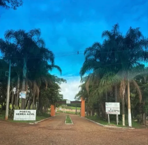 CHÁCARA de 1.000 metros EM MATEUS LEME DENTRO PORTAL SERRA AZUL