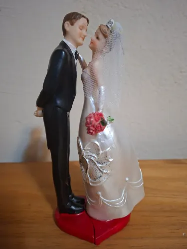 Casal de Noivos de Resina 18,5cm