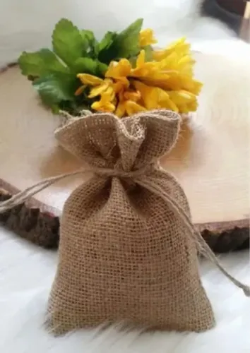 10 sacos de juta tamanho 20cm X 15cm ideal para presentes, embalar vinhos 