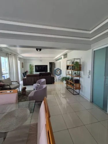 Apartamento no Edifício Casablanca com 4 dormitórios à venda, 164 m² por R$ 1.012.000 - Ce