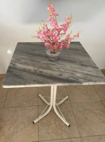 Mesa Granito 
