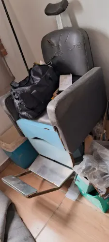 Cadeira de Barbeiro Antiga