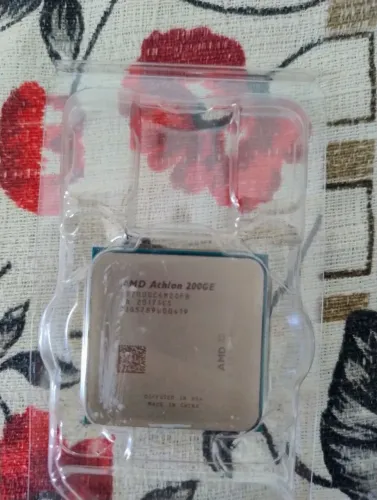 Vende-se Processador AMD Athlon 200GE