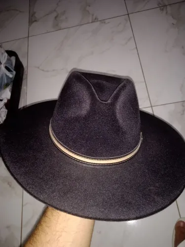 Vendo chapéu Gustavo Lima 