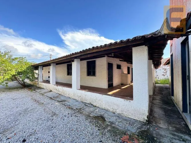 Casa com 10 salas para escritório à venda por R$ 800.000 - Pecém - São Gonçalo do Amarante