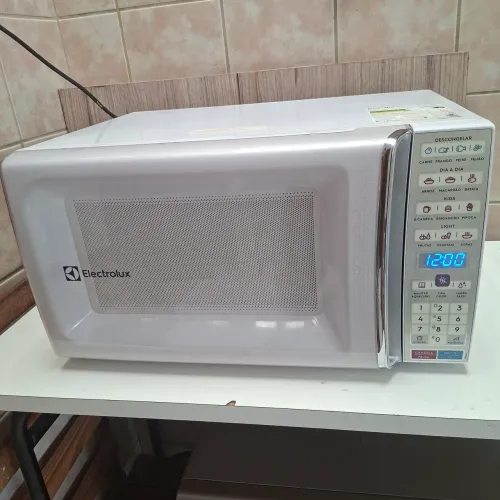 Microondas Eletrolux 30 Litros Seme Novo 