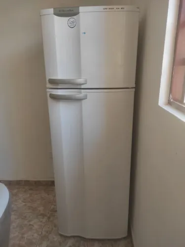 Vendo geladeira