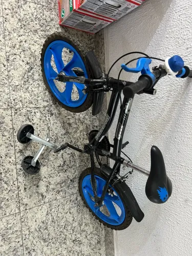 Vendo bicicleta infantil pouco usada