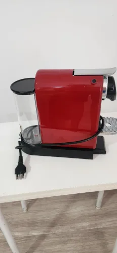 Cafeteira nespresso nunca usada