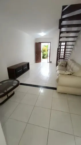Alugo casa  2 quartos mobiliado temporada e anial
