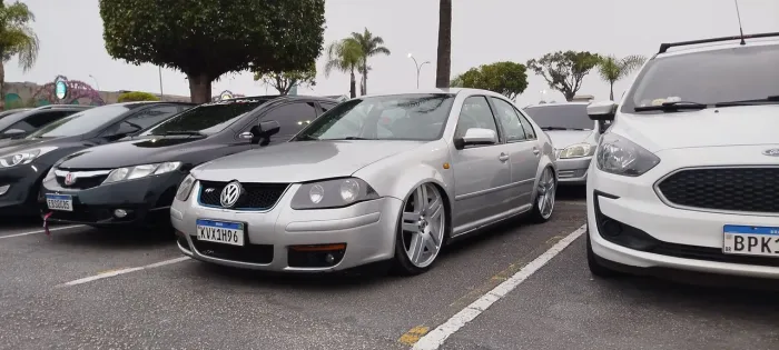 Volkswagen Bora 2.0/ 2.0 Flex 8V Mec. 2008