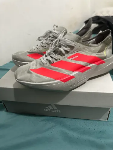 Tênis Adidas Adizero