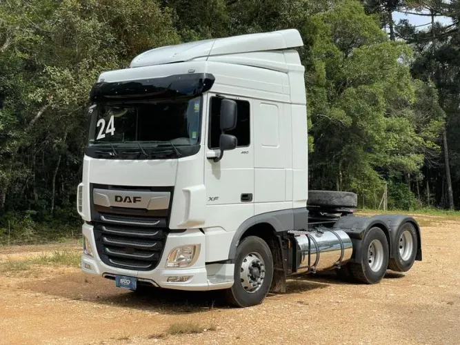 DAF XF 480 6X2 ANO 2024 EURO 6 TETO BAIXO COM 110 MIL KM COM DEFLETOR - PRONTO PARA RODAR